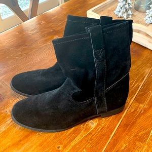 Vince Camuto suede booties